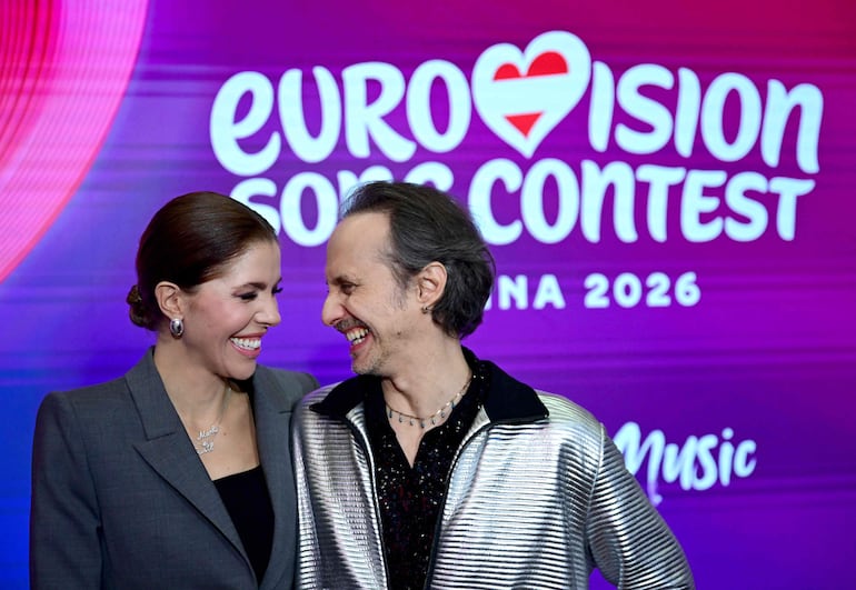 Victoria Swarovski y Michael Ostrowski.