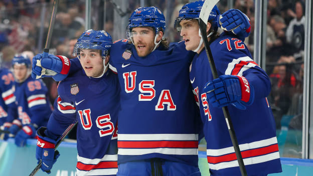 Selección de Estados Unidos en un partido de hockey sobre hielo